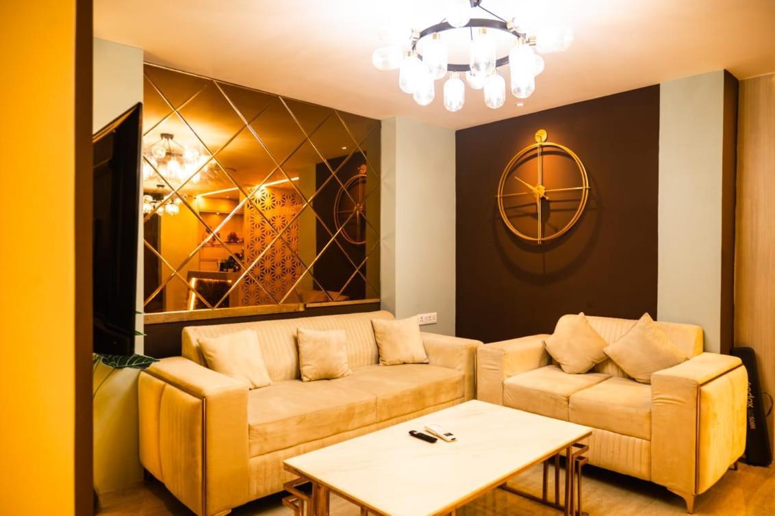 Hotel Silkhouse Premier Danapur Extérieur photo