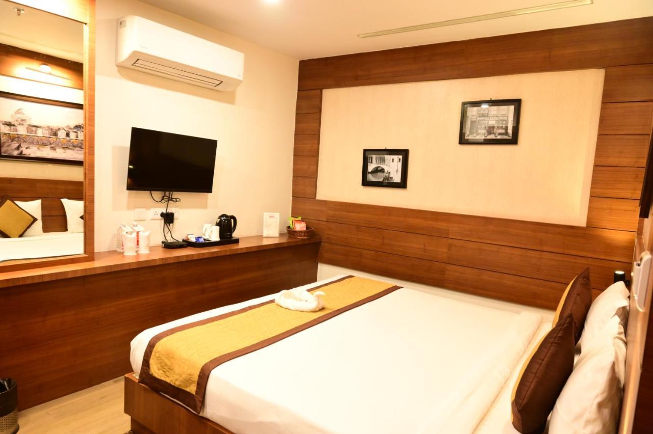 Hotel Silkhouse Premier Danapur Extérieur photo