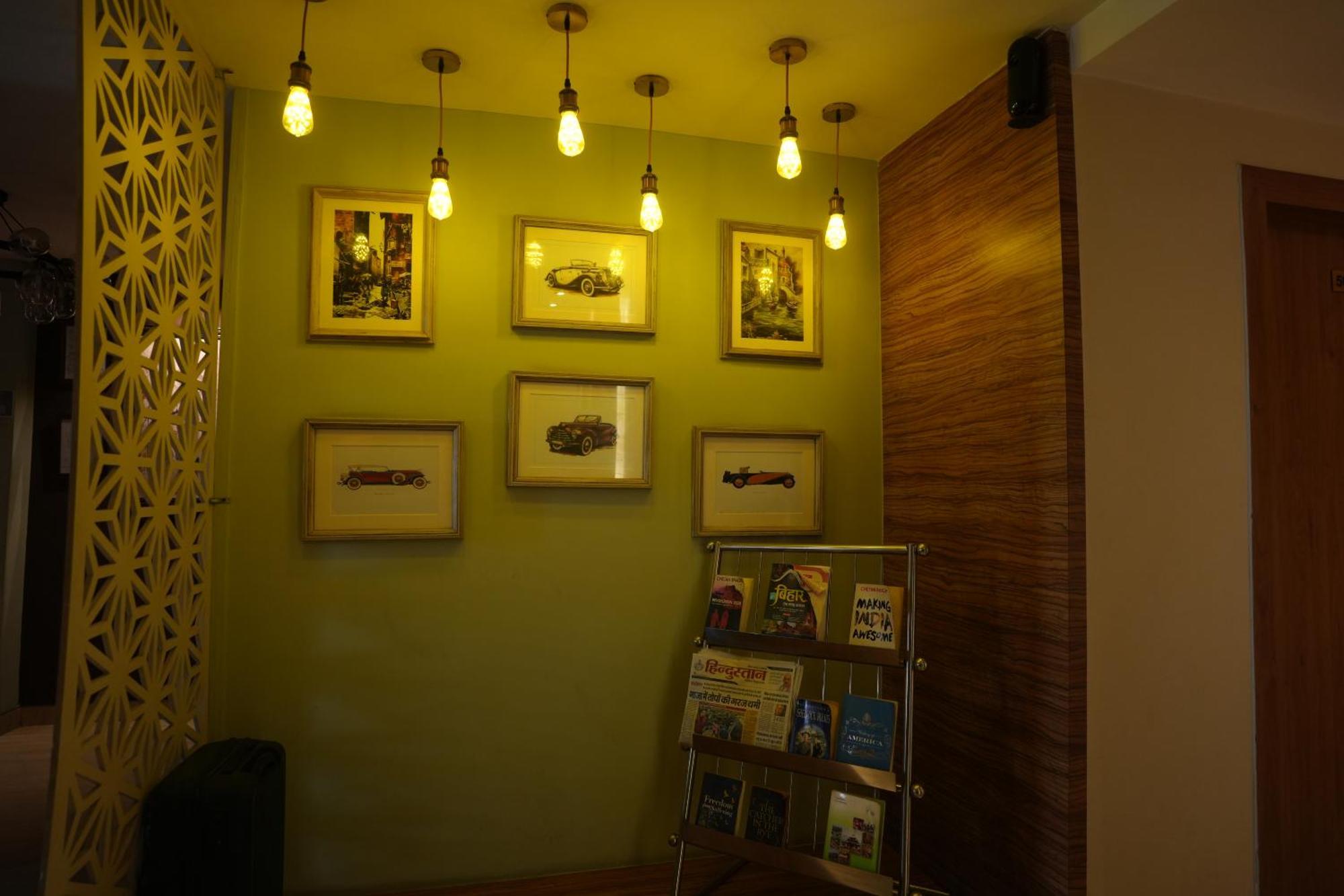 Hotel Silkhouse Premier Danapur Extérieur photo