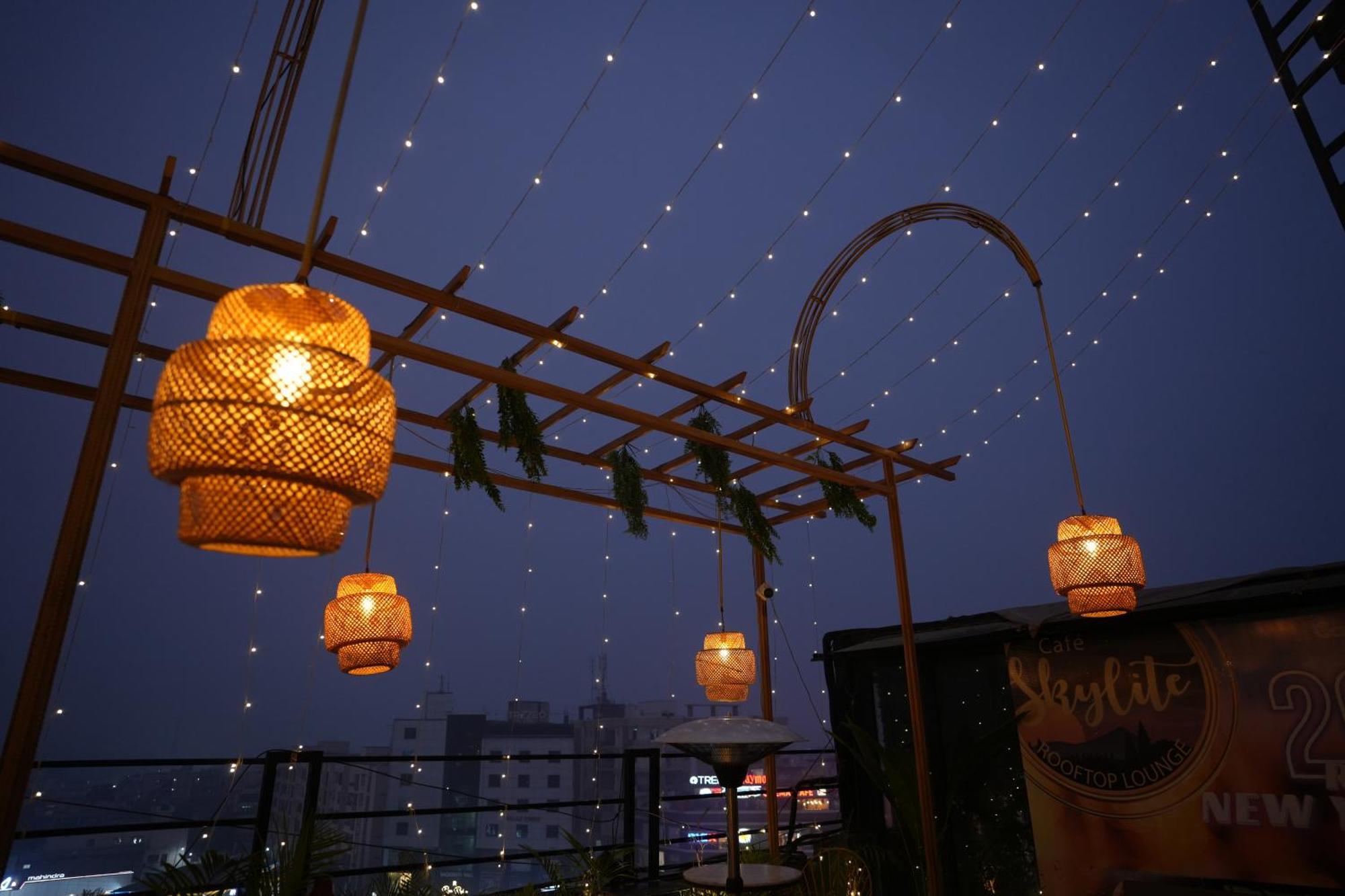 Hotel Silkhouse Premier Danapur Extérieur photo