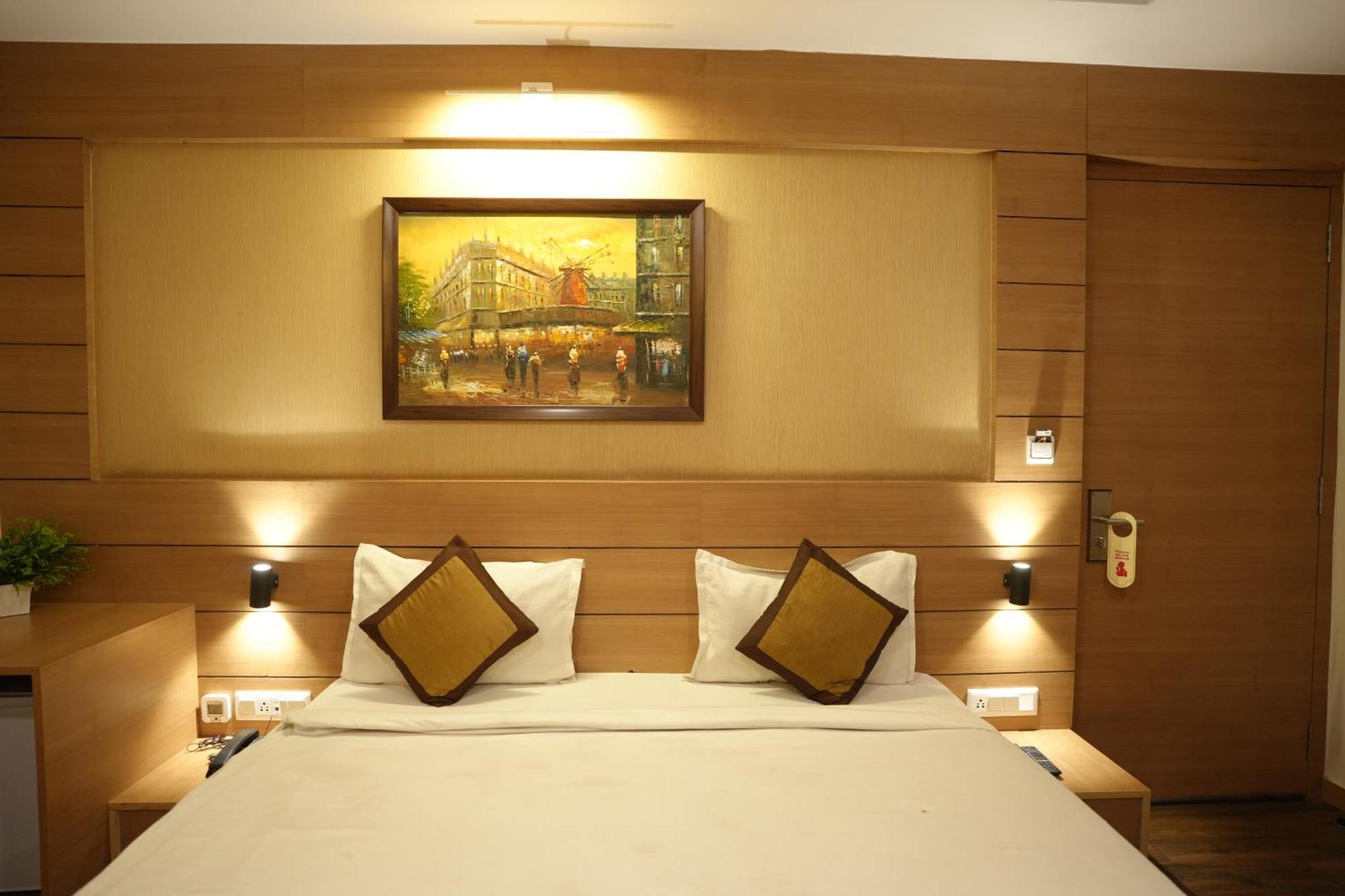 Hotel Silkhouse Premier Danapur Extérieur photo