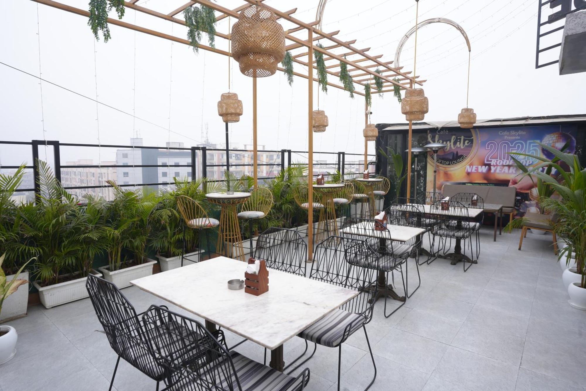 Hotel Silkhouse Premier Danapur Extérieur photo