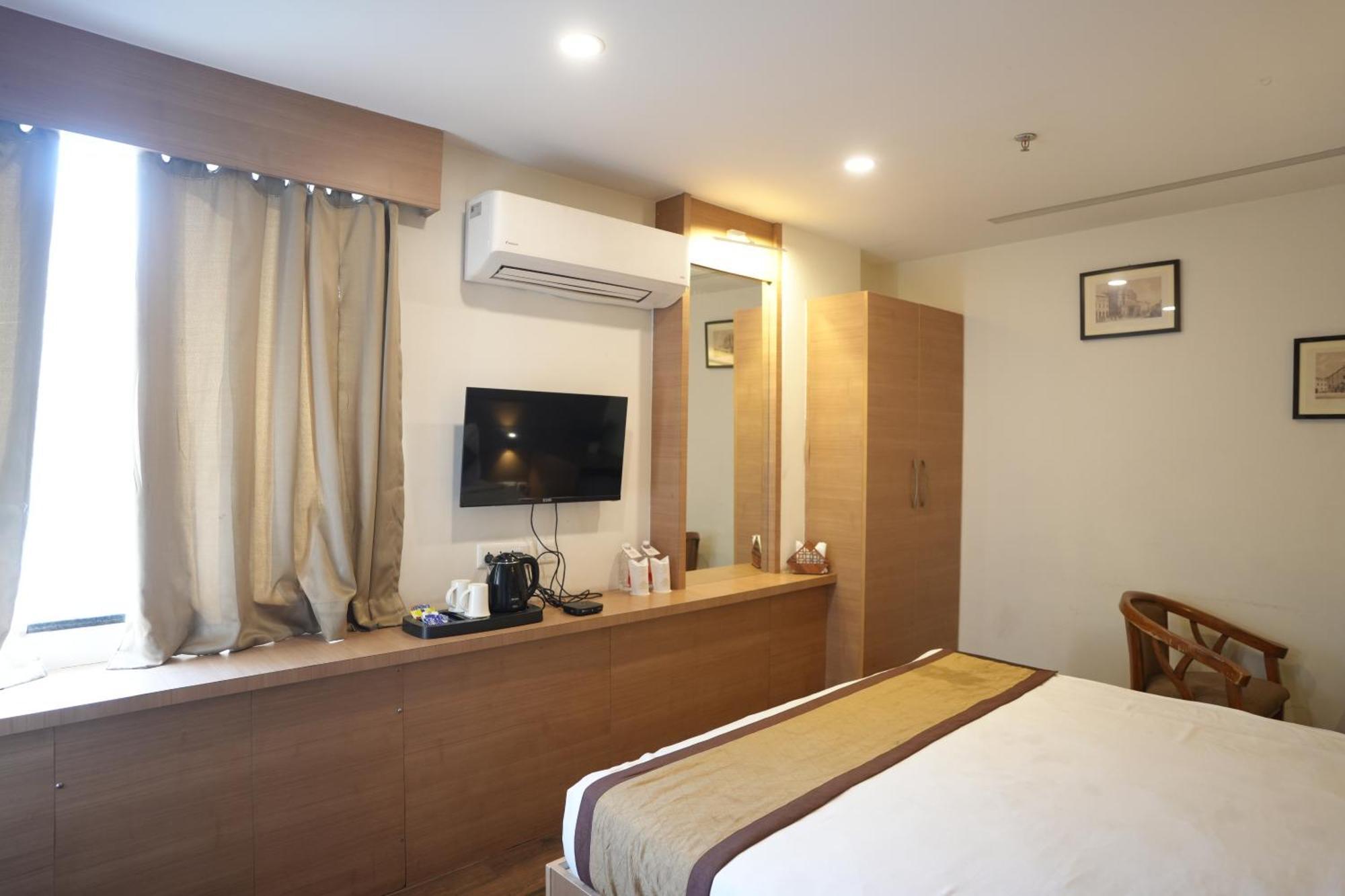 Hotel Silkhouse Premier Danapur Extérieur photo