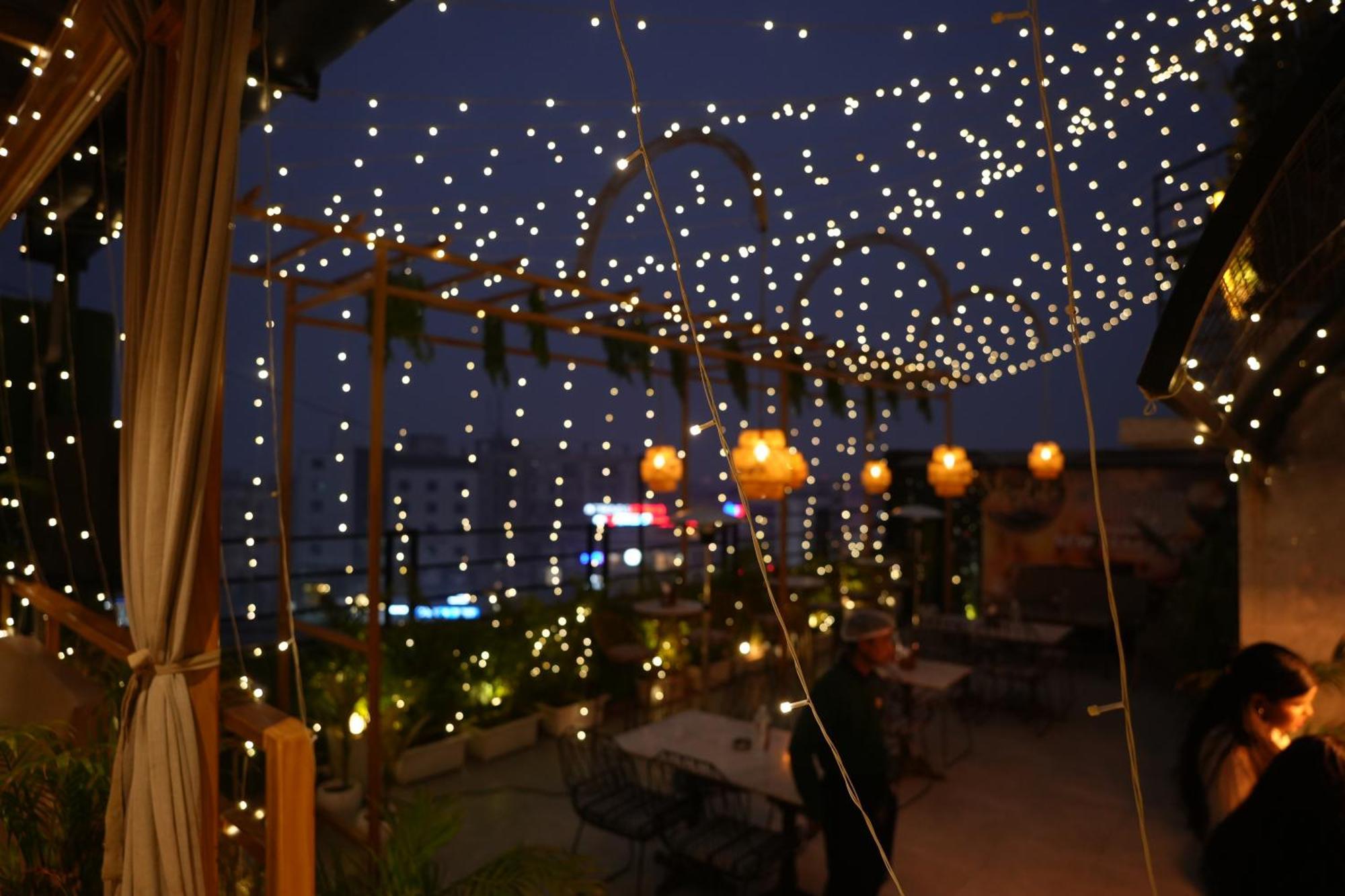 Hotel Silkhouse Premier Danapur Extérieur photo